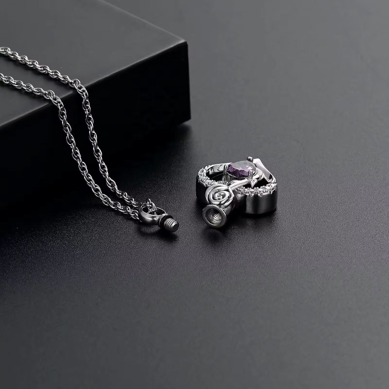 Ashes Keepsake Infinity Heart Urn Necklace With Heart Zirconia Crystal Cremation Jewelry For Women