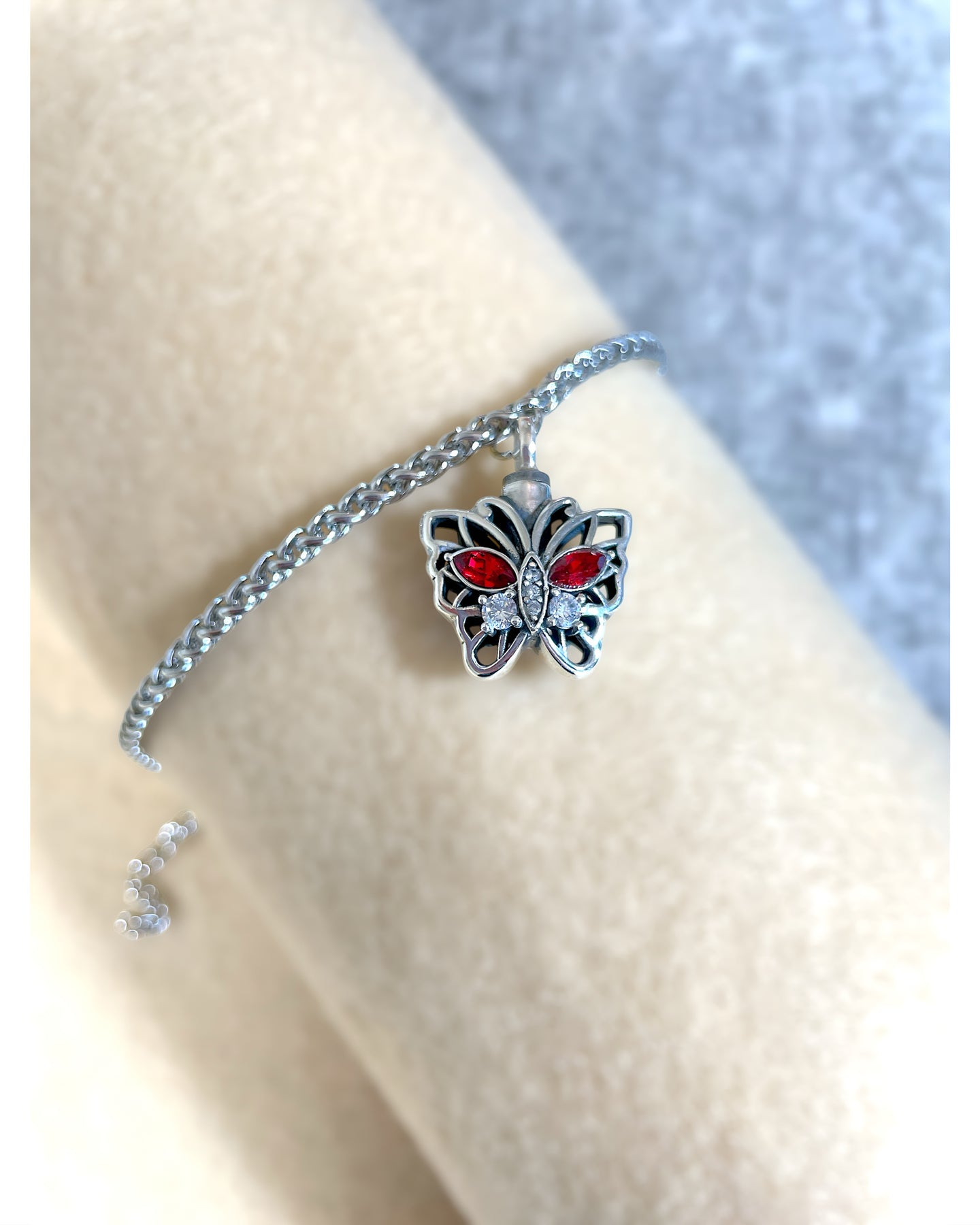 Ashes Keepsake 925 Sterling Silver Red Zircon Butterfly Urn Bracelet / Cremation Jewelry For Women